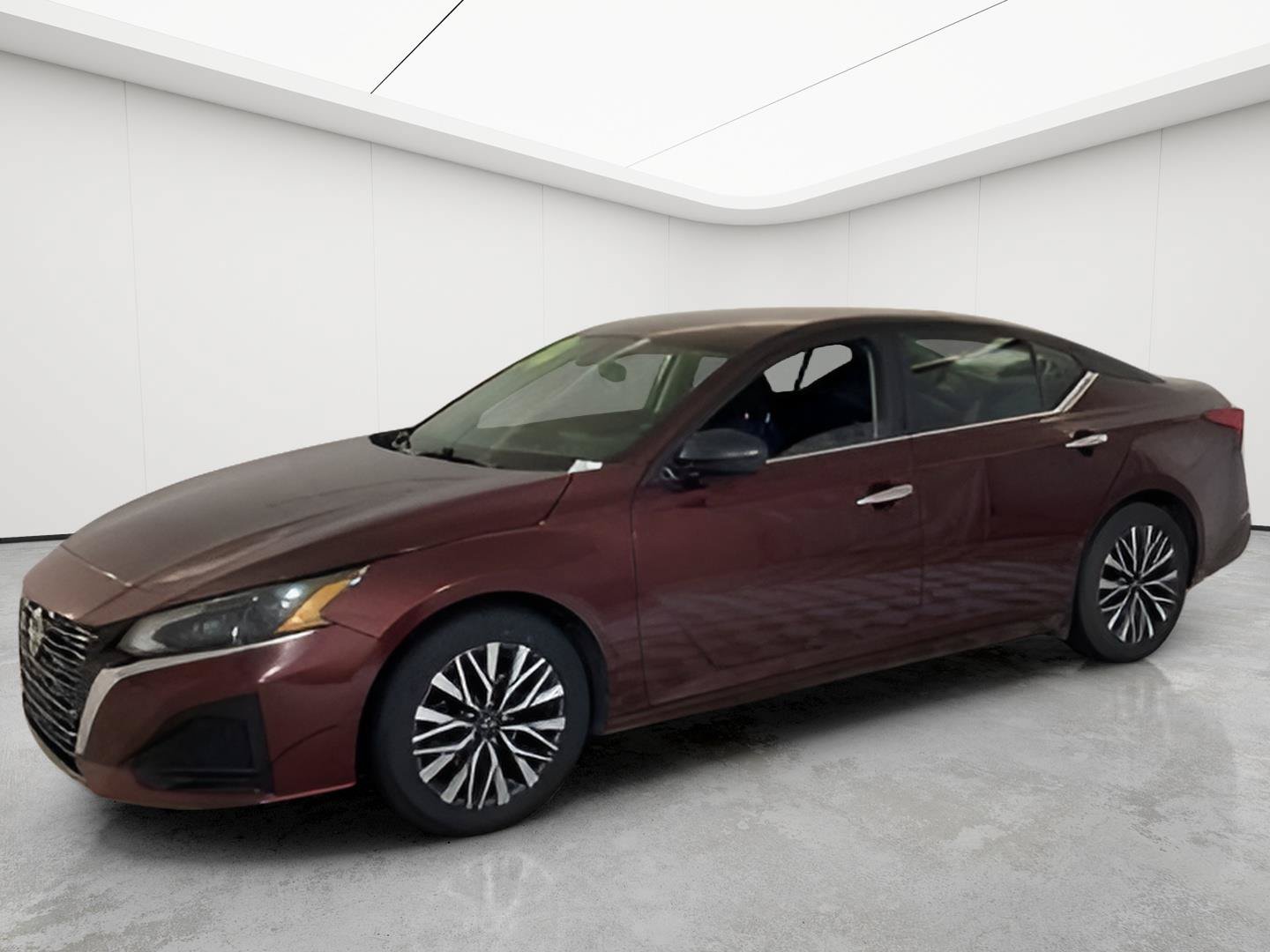 Used 2024 Nissan Altima 2.5 SV FWD image 7