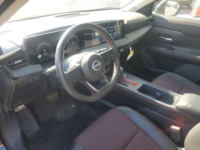 Certified 2025 Nissan Kicks SR w/ SR Premium Package FWD image 17