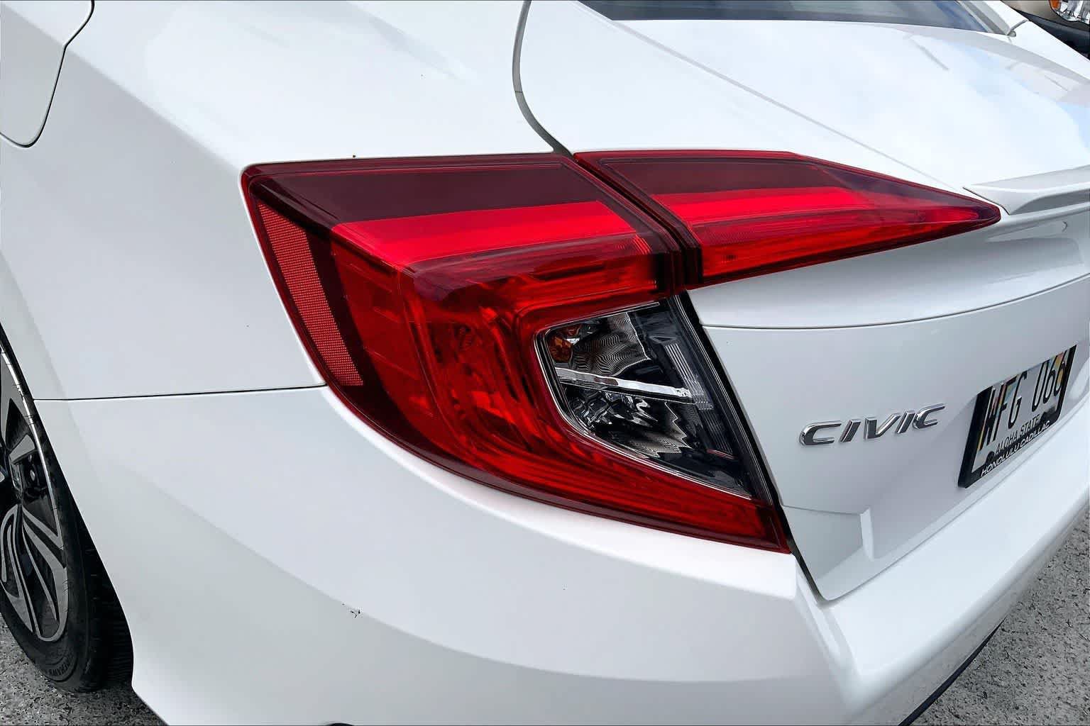 Used 2018 Honda Civic EX-T image 32