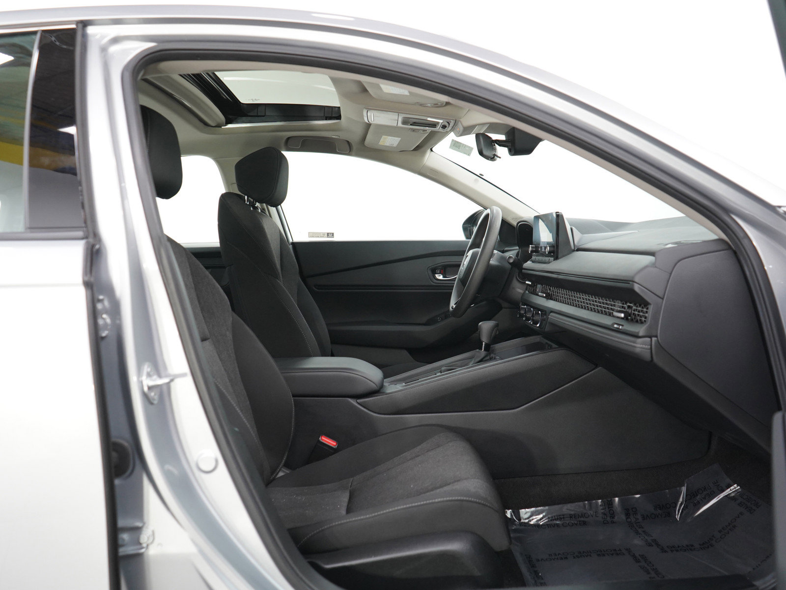 Used 2024 Honda Accord EX image 12