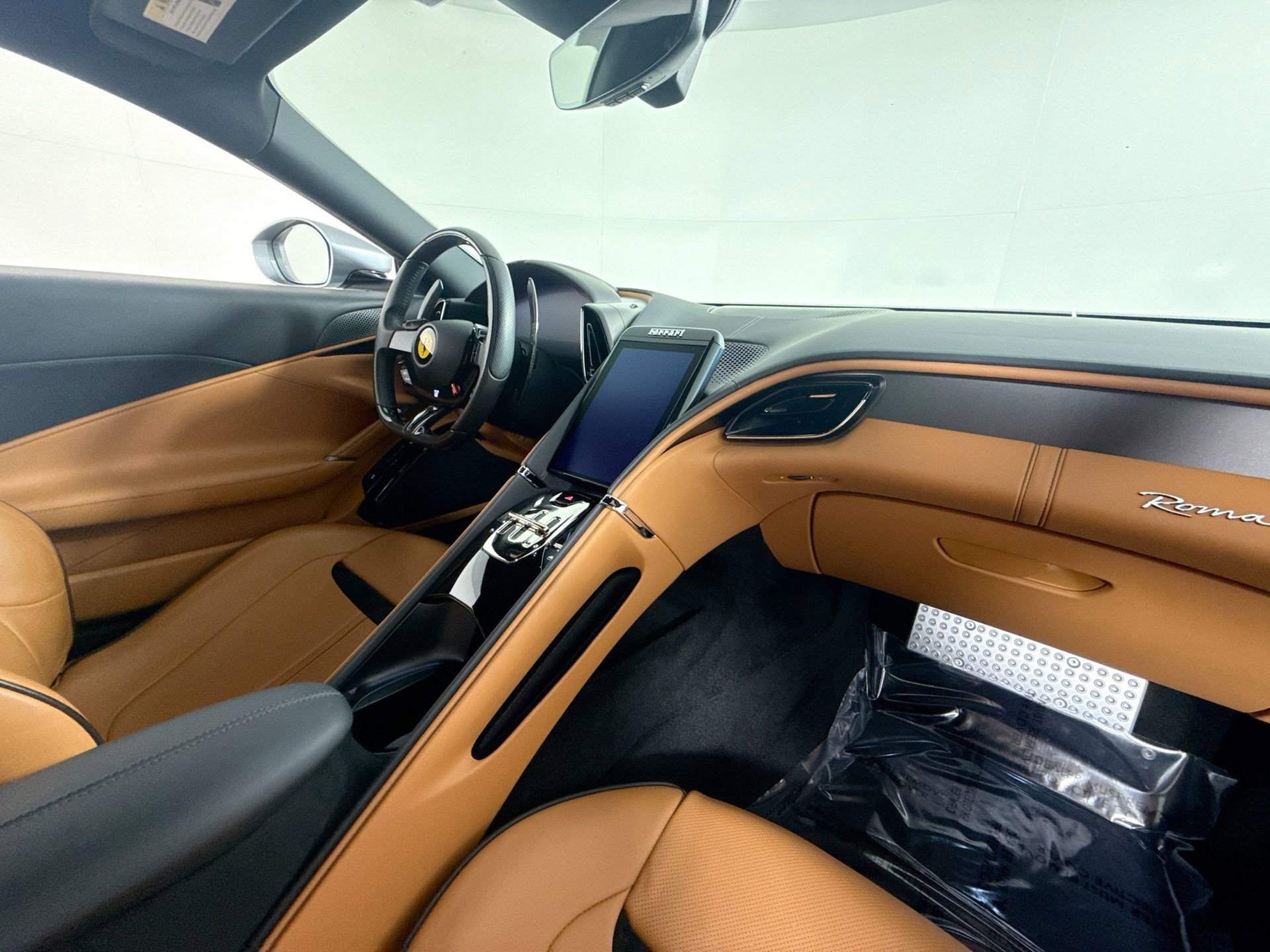 Certified 2022 Ferrari Roma Base image 24