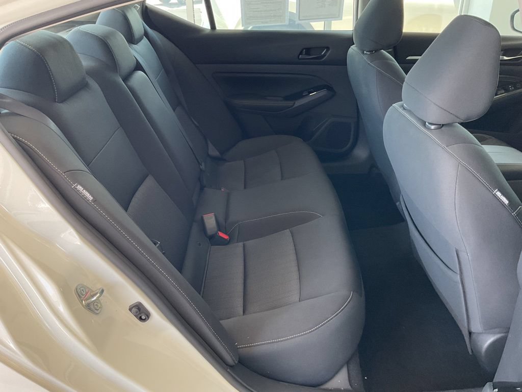Used 2023 Nissan Altima 2.5 SV w/ SV Premium Package AWD/4WD image 20
