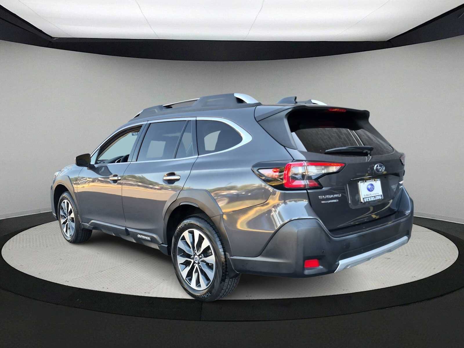 Certified 2023 Subaru Outback Touring XT AWD/4WD image 6