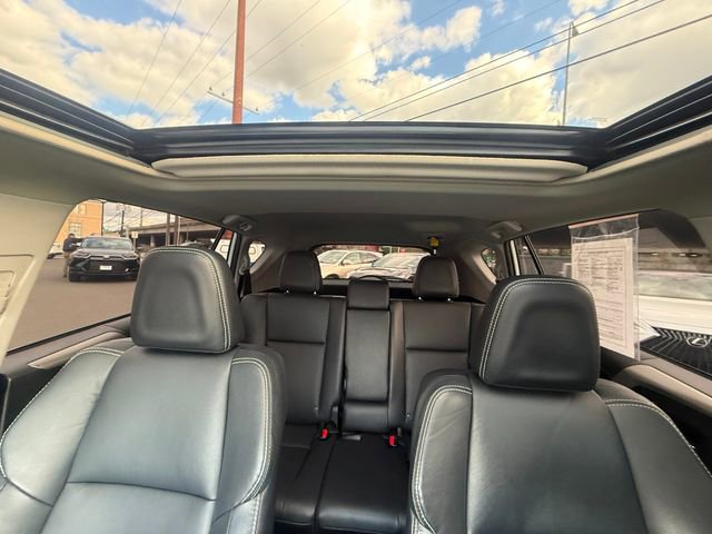 Used 2017 Toyota RAV4 Limited AWD/4WD image 25