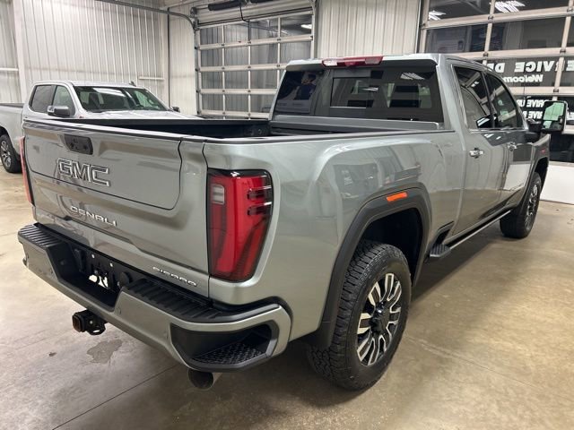 Used 2025 GMC Sierra 3500 Denali Ultimate image 5