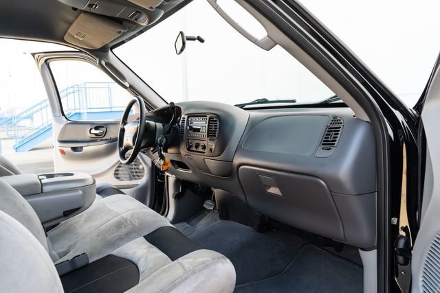 Used 2004 Ford F150 Lightning image 21