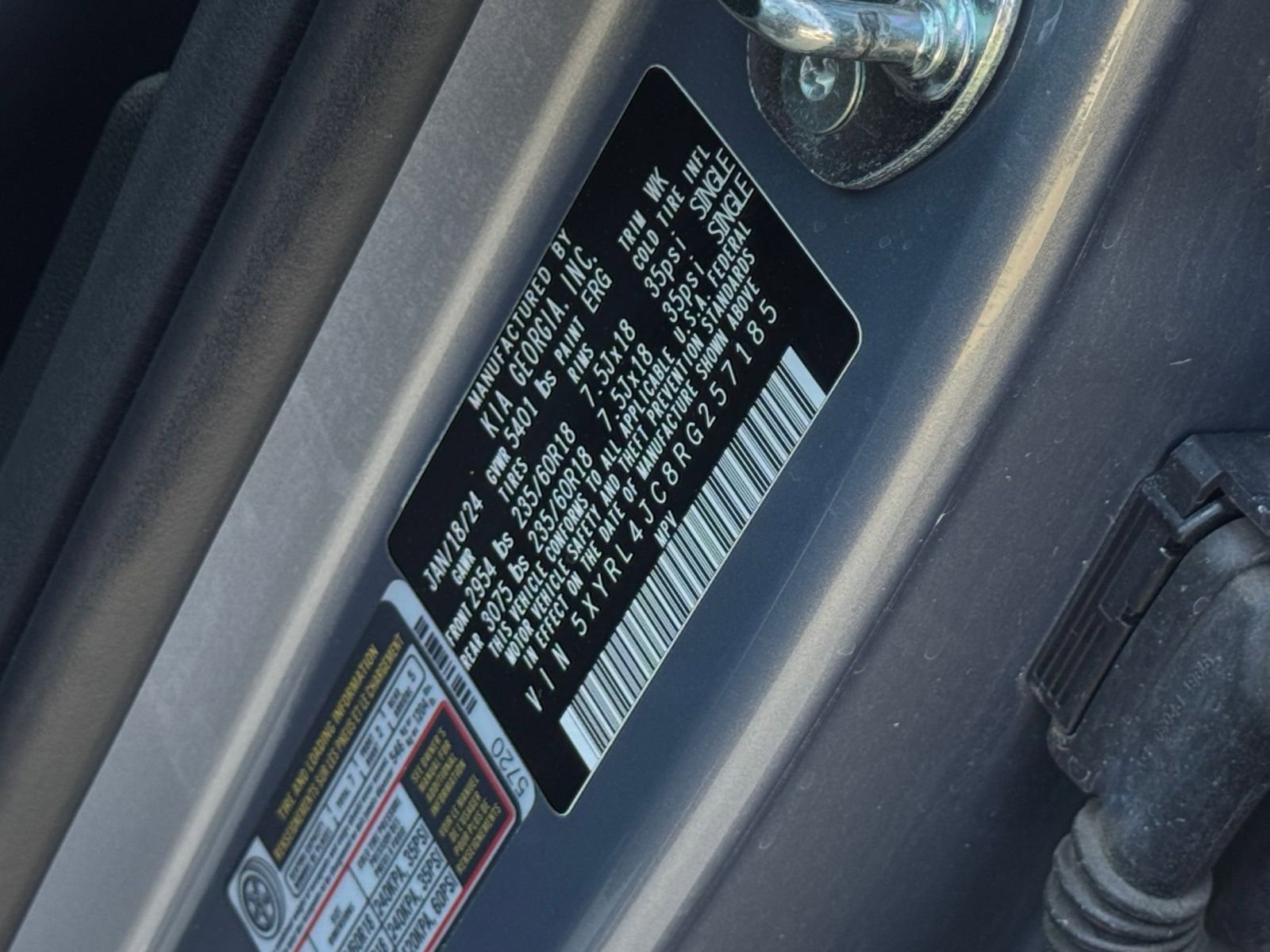 Used 2024 Kia Sorento S image 32