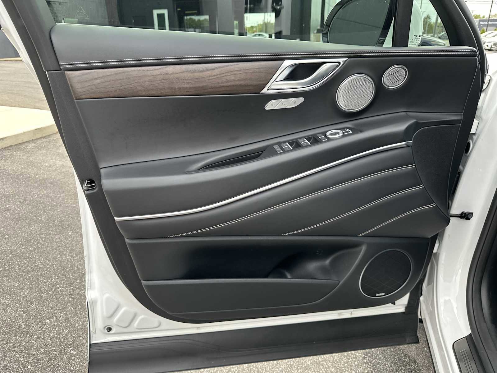 Used 2024 Genesis GV80 3.5T image 13