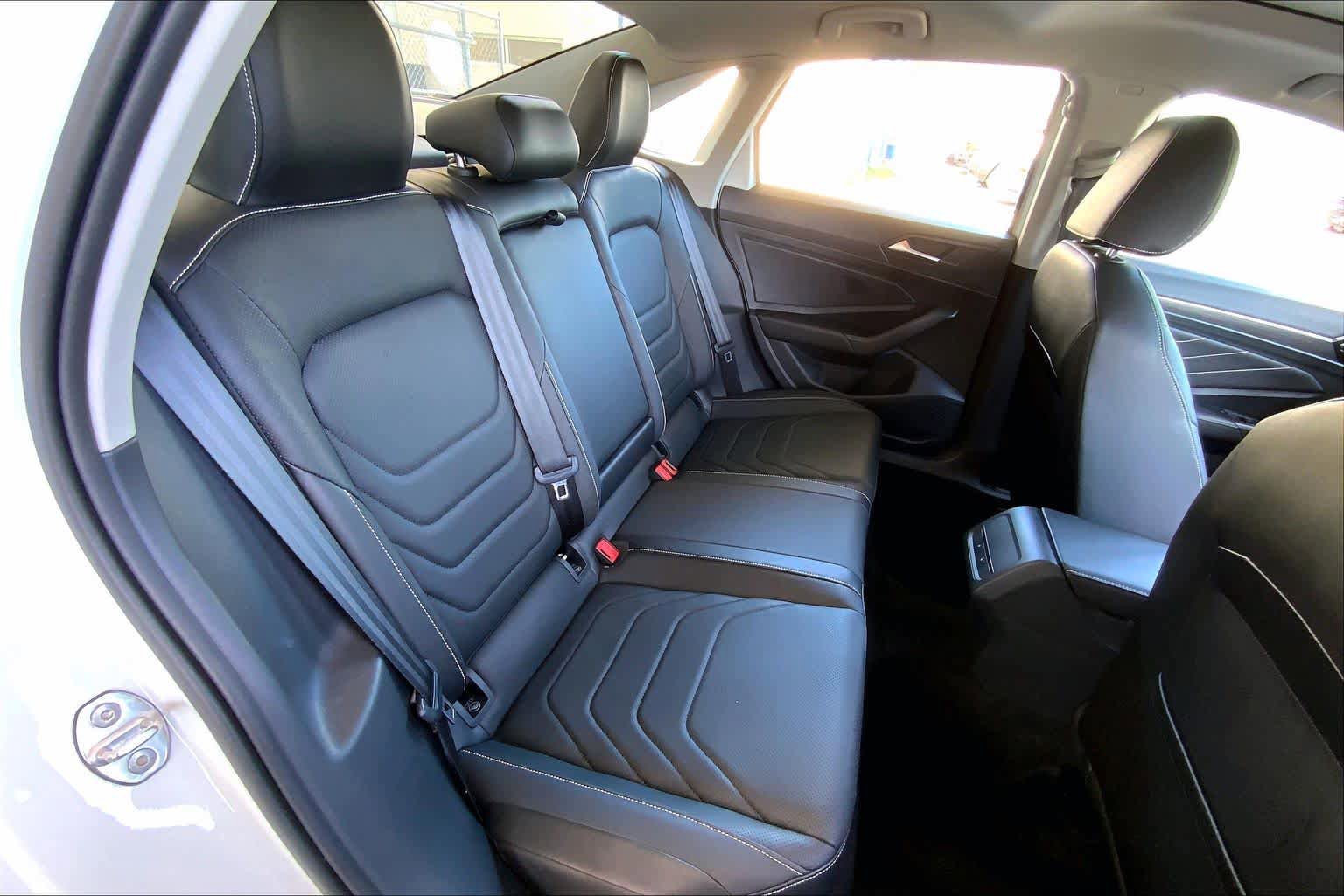 Used 2023 Volkswagen Jetta SEL FWD image 20