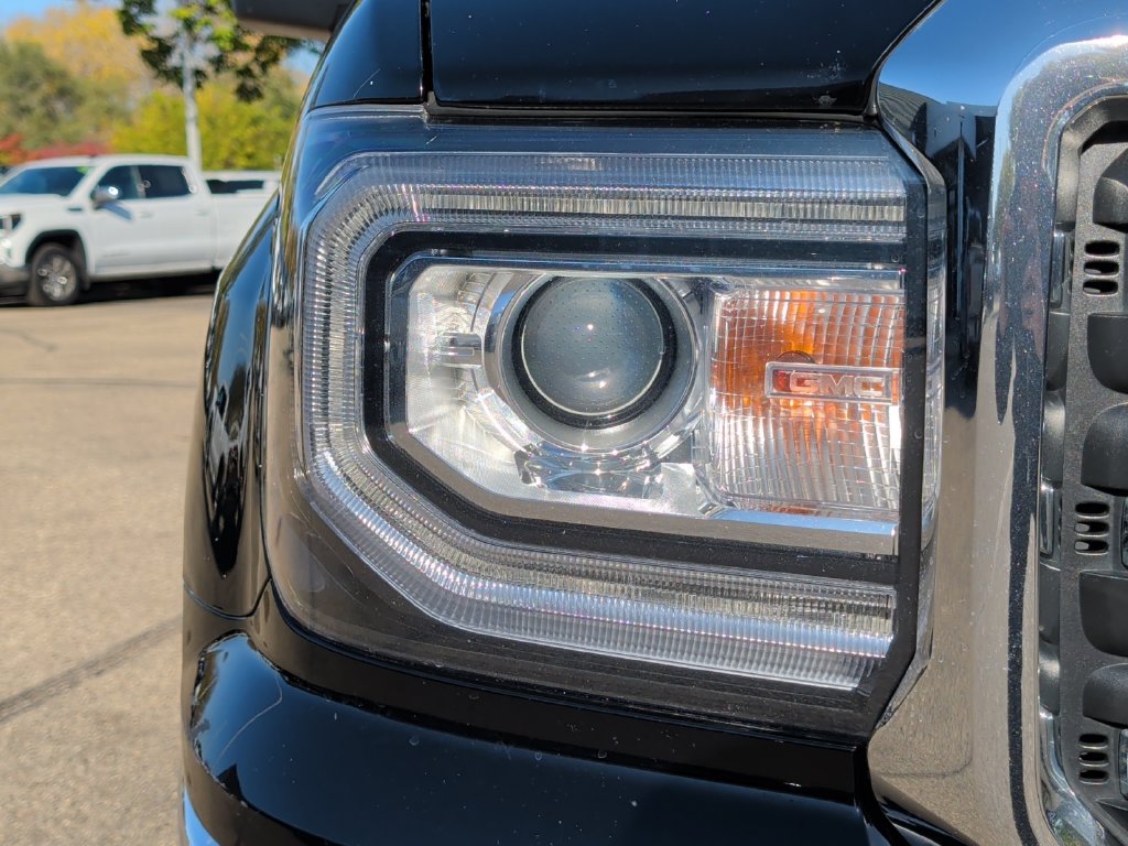 Used 2018 GMC Sierra 1500 SLE w/ SLE Preferred Package AWD/4WD image 43