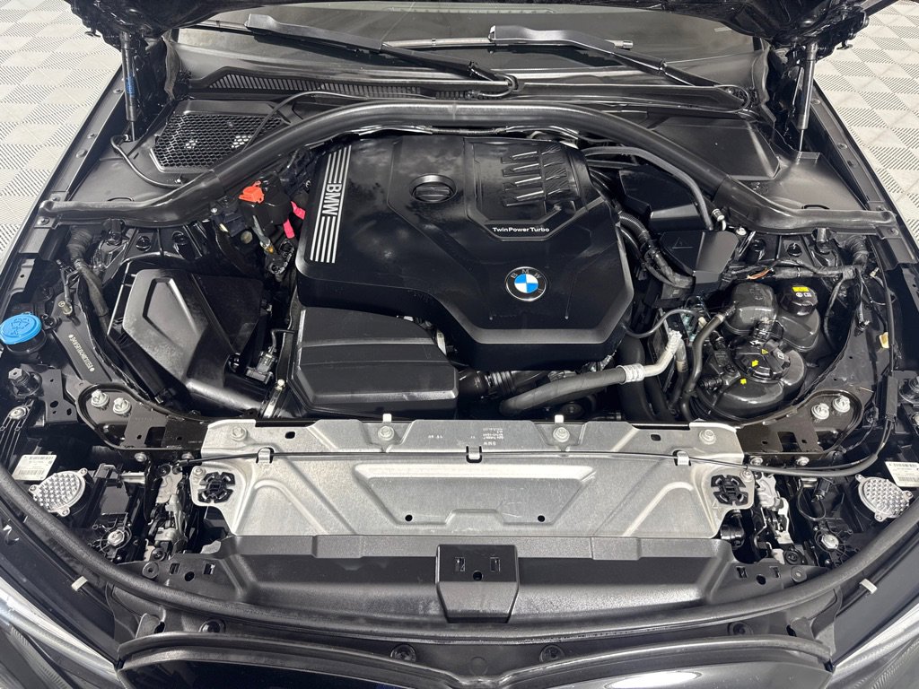 Used 2021 BMW 330i Sedan w/ M Sport Package image 30