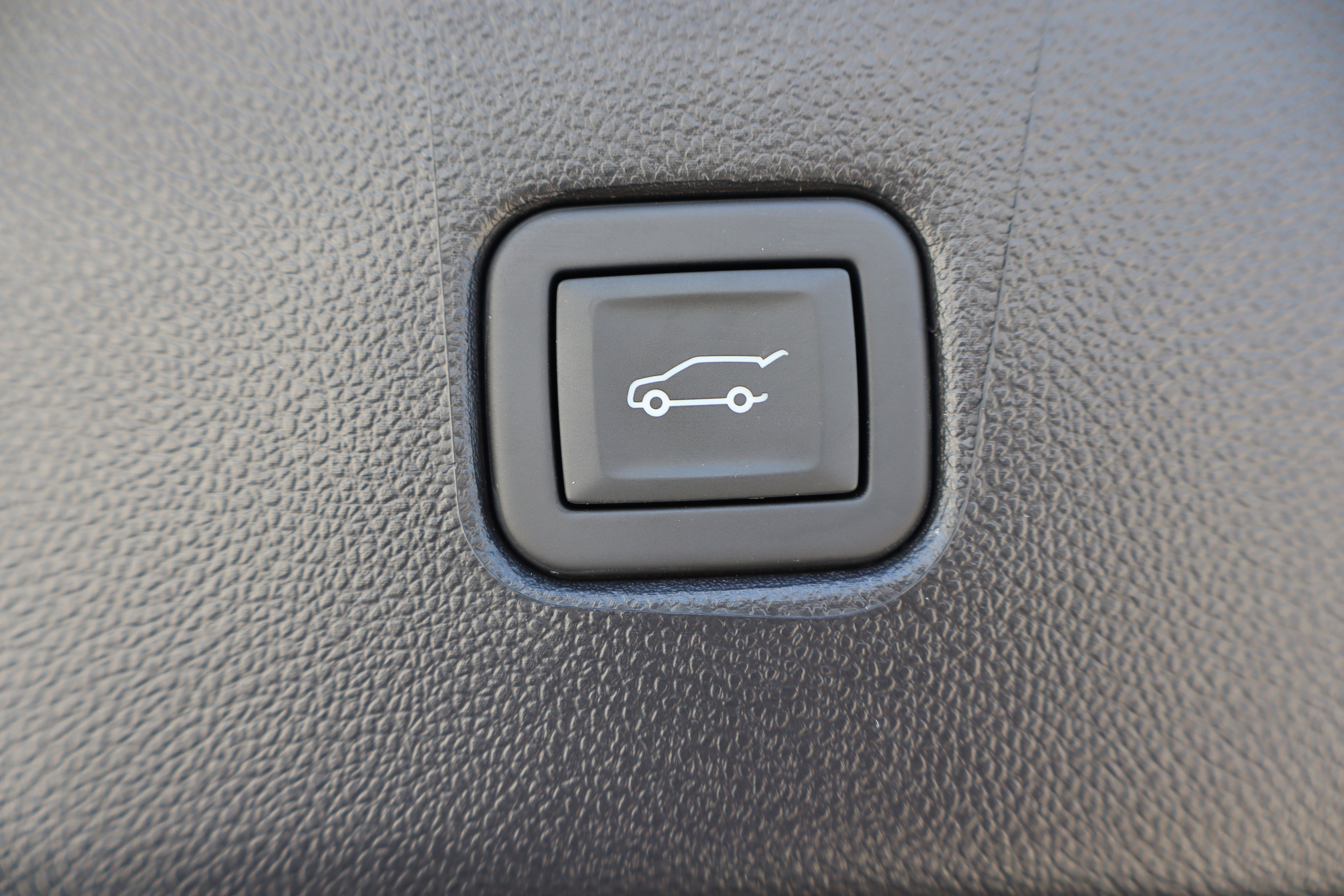 Used 2024 Chevrolet Blazer LT w/ Convenience Package FWD image 26