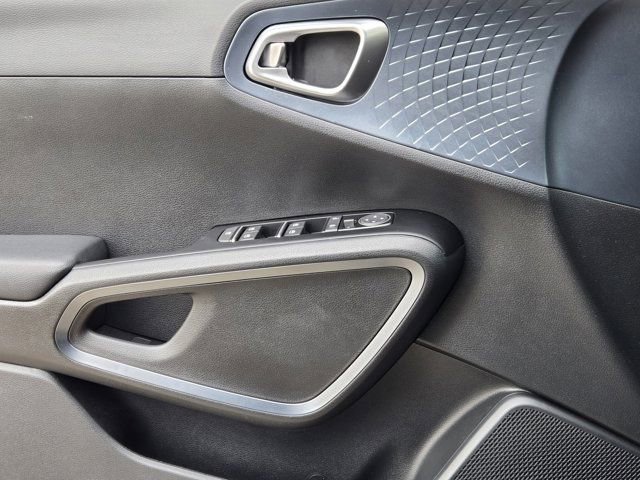 Certified 2023 Kia Soul EX image 23