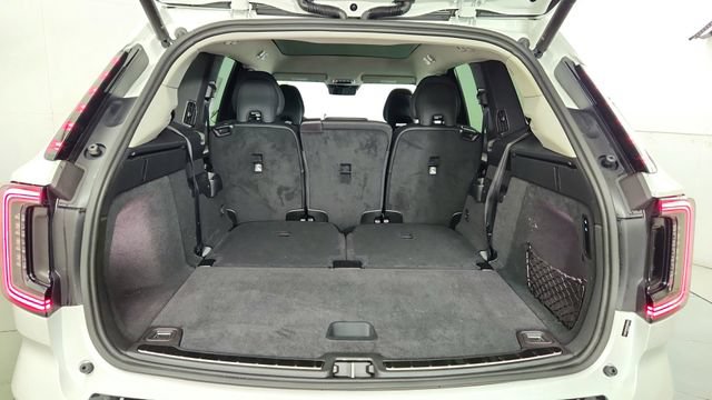 New 2026 Volvo EX90 Plus RWD image 41