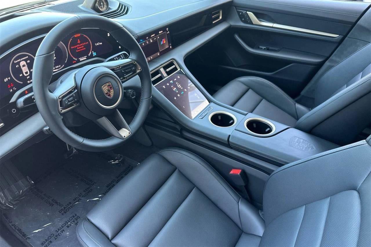 New 2025 Porsche Taycan GTS image 33
