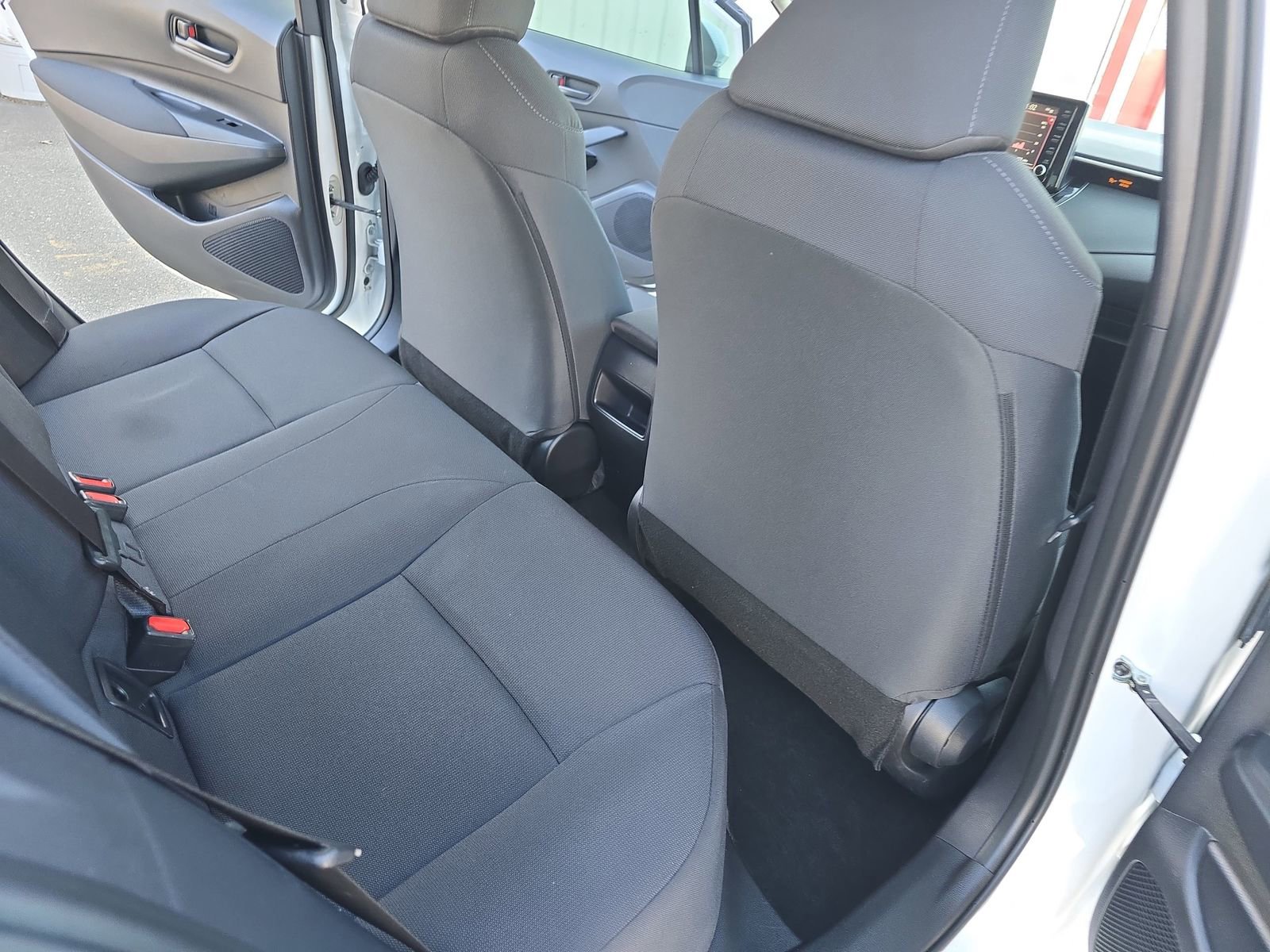 Used 2022 Toyota Corolla LE image 17