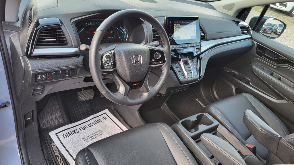Used 2023 Honda Odyssey Touring image 18