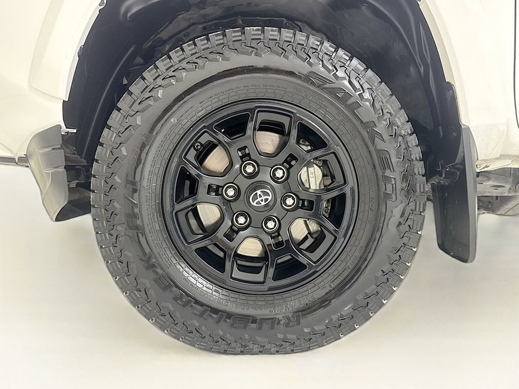 Used 2019 Toyota Tacoma SR5 image 25