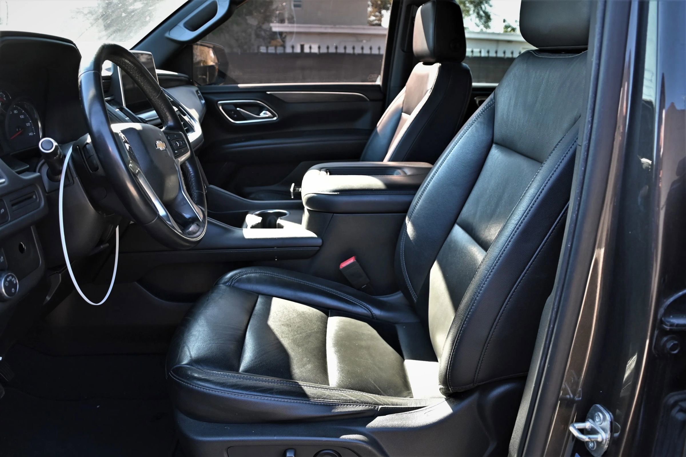 Used 2021 Chevrolet Suburban LT image 11