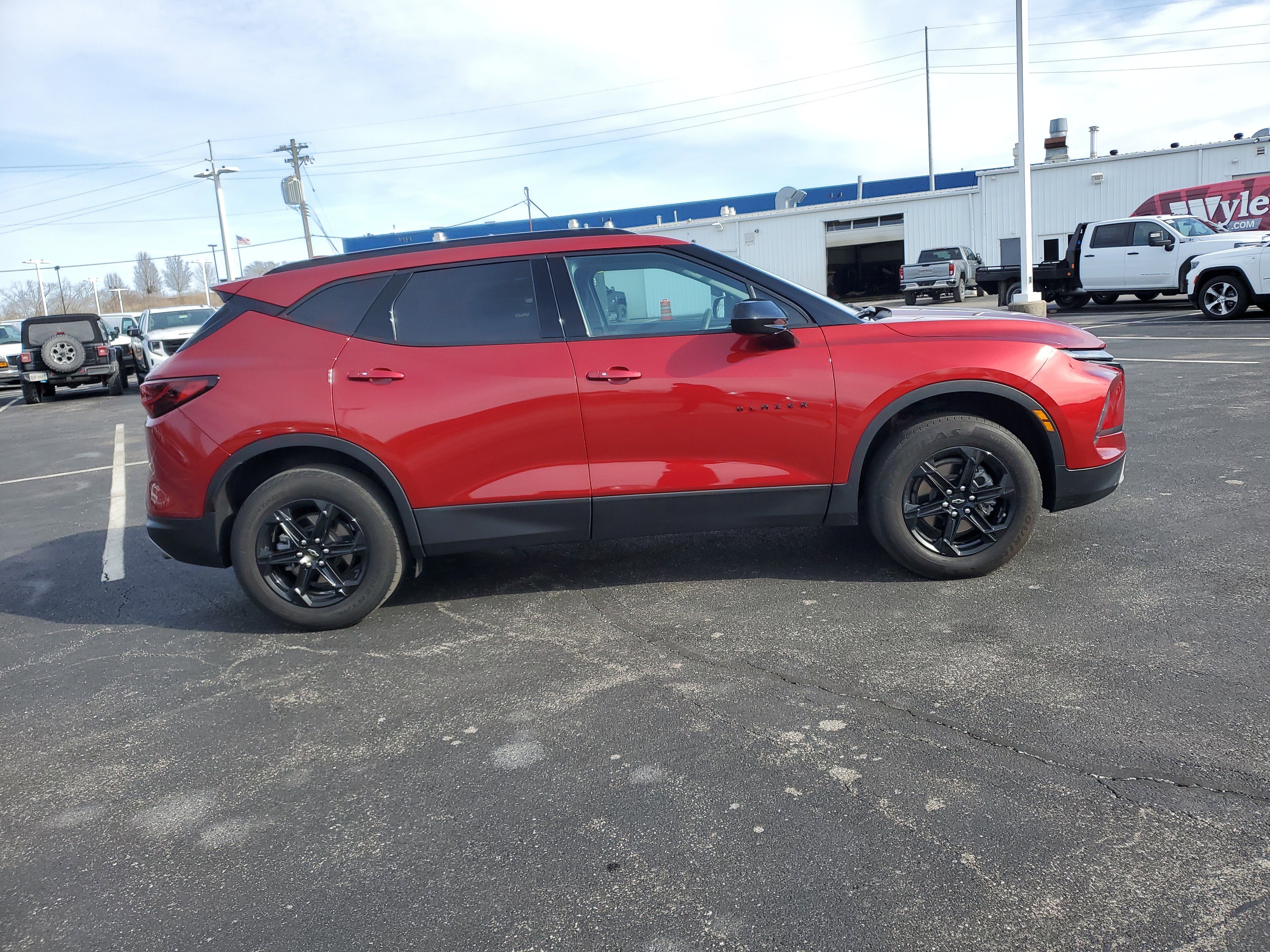 Used 2023 Chevrolet Blazer LT w/ Midnight/Sport Edition image 3