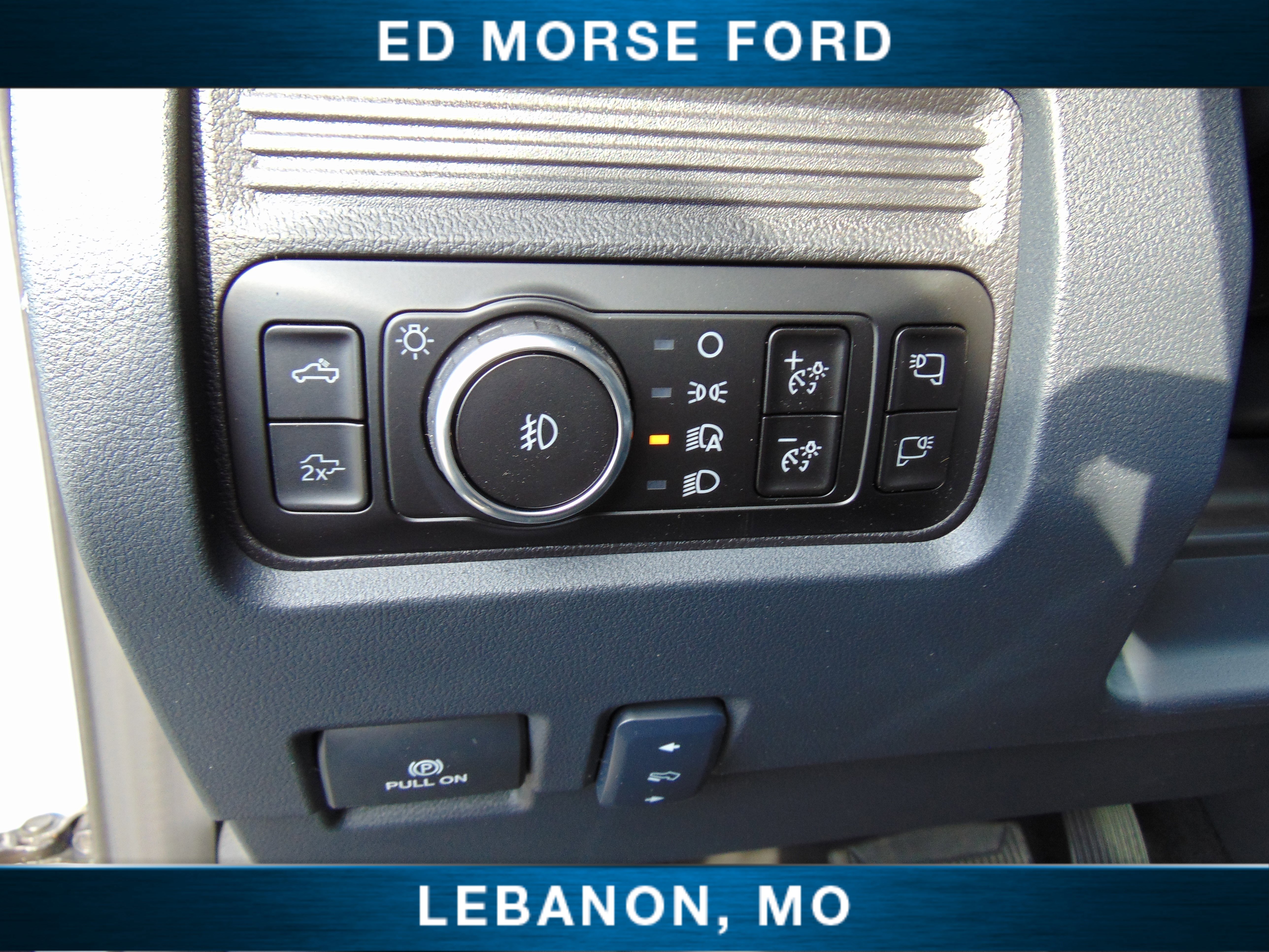 New 2026 Ford F250 Lariat w/ Black Appearance Package image 21