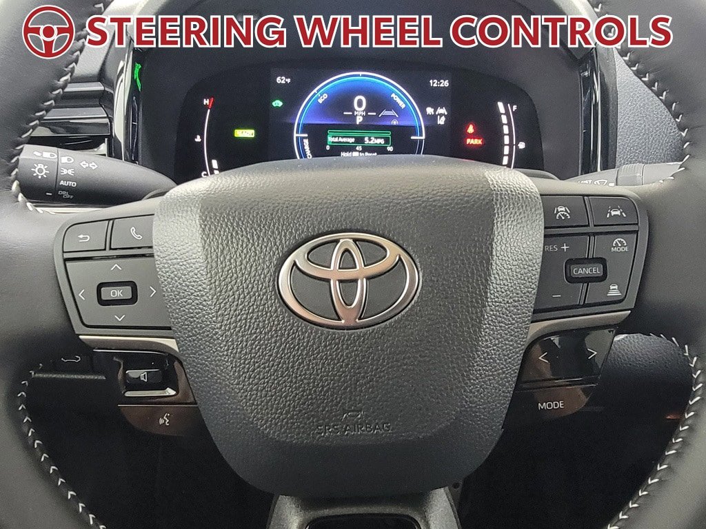 Used 2026 Toyota Camry SE w/ Convenience Package FWD image 19