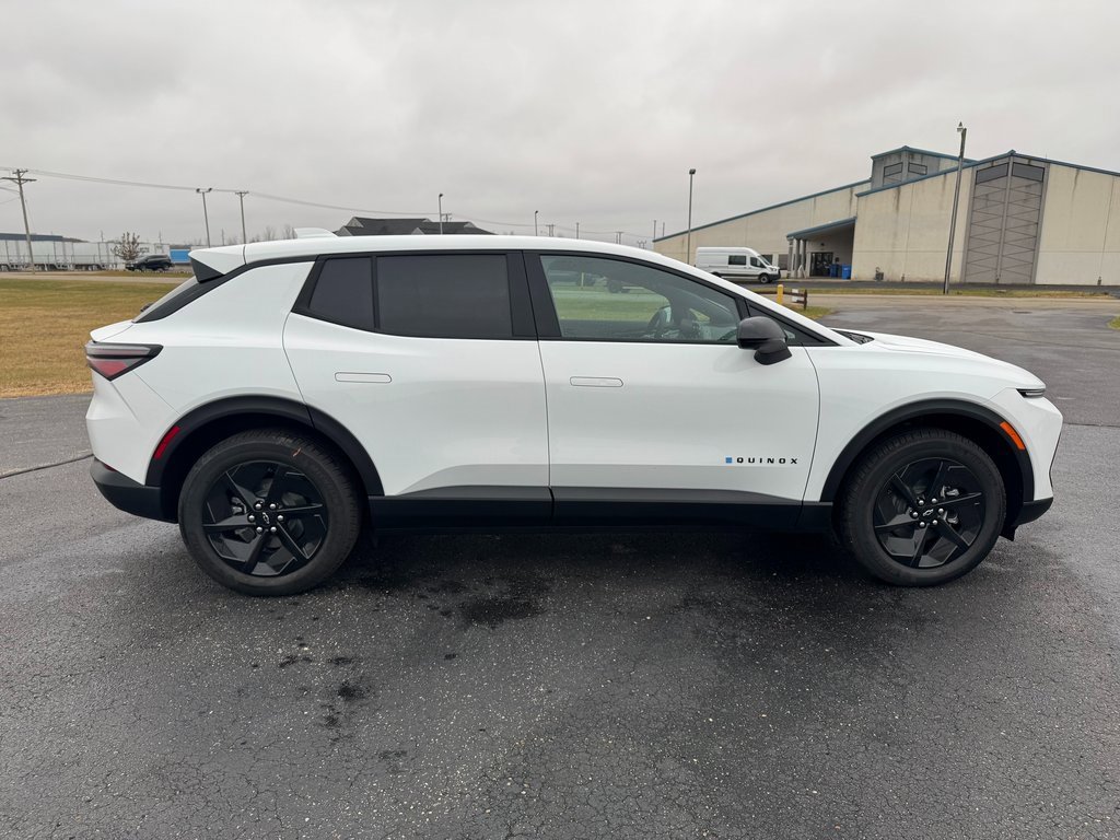 New 2026 Chevrolet Equinox EV LT image 6