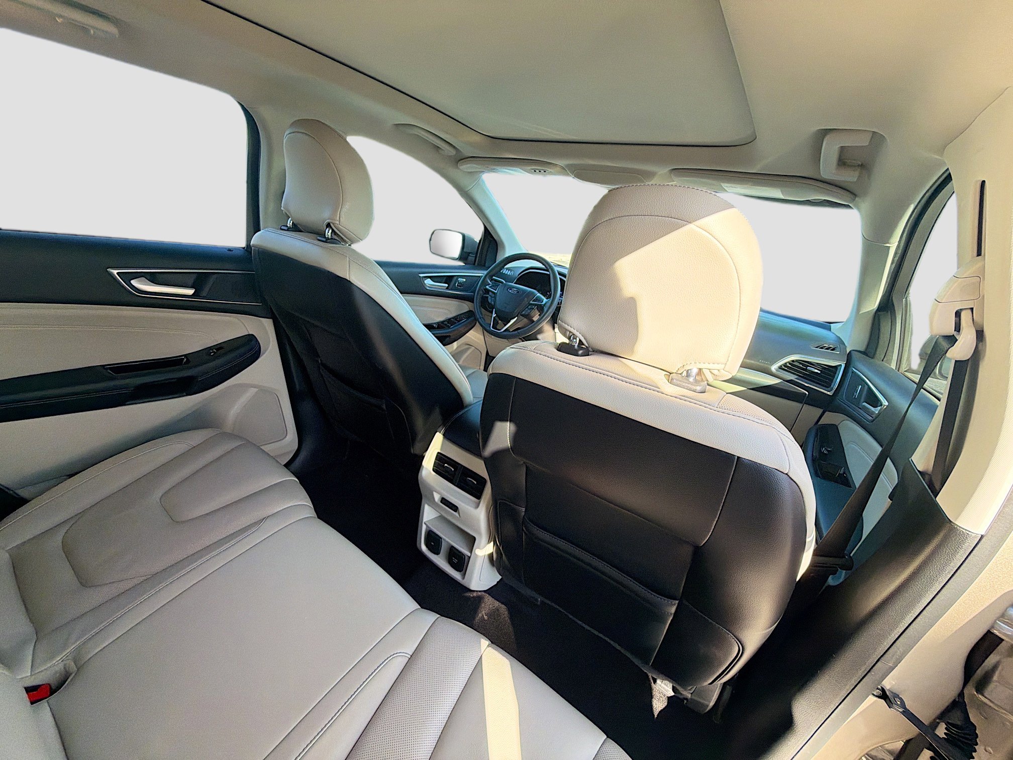 Used 2018 Ford Edge Titanium w/ Equipment Group 301A image 29