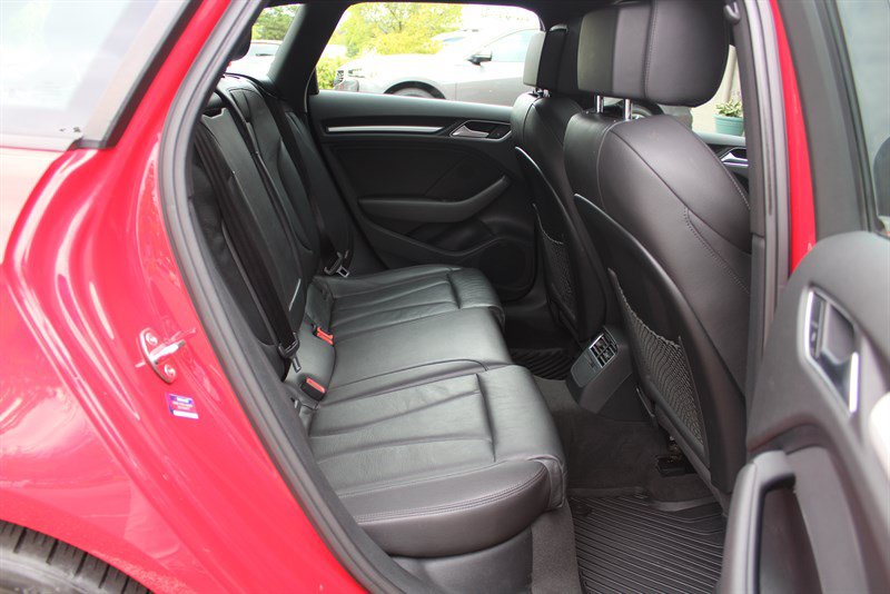 Used 2017 Audi A3 e-tron Premium w/ Sport Package FWD image 25