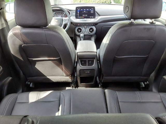 Used 2023 Chevrolet Blazer LT w/ Midnight/Sport Edition FWD image 9