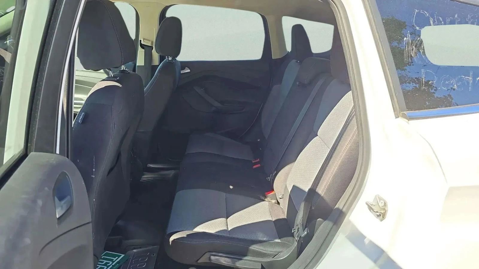 Used 2017 Ford Escape SE w/ SE Cold Weather Package AWD/4WD image 6