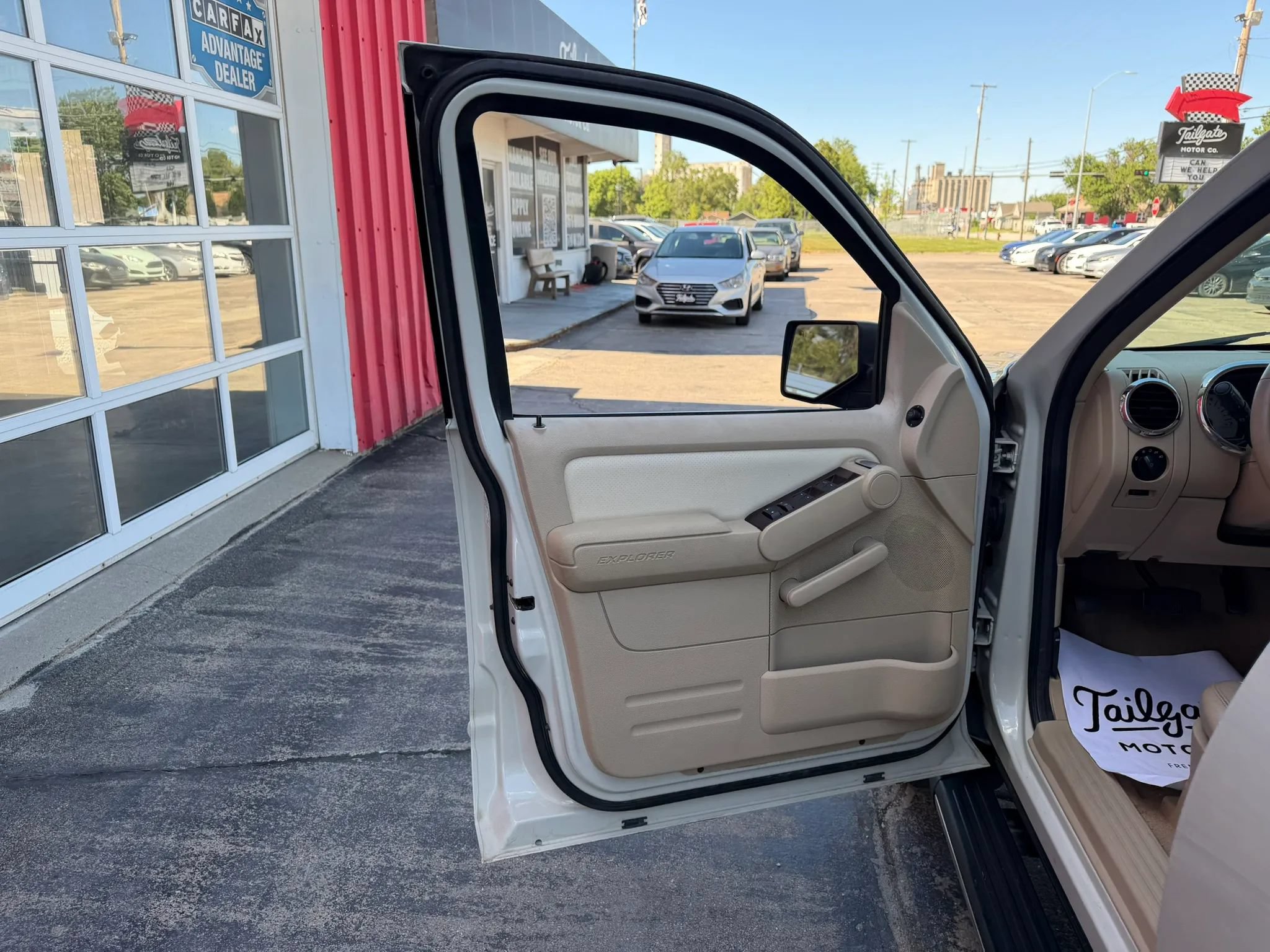 Used 2006 Ford Explorer Limited AWD/4WD image 9