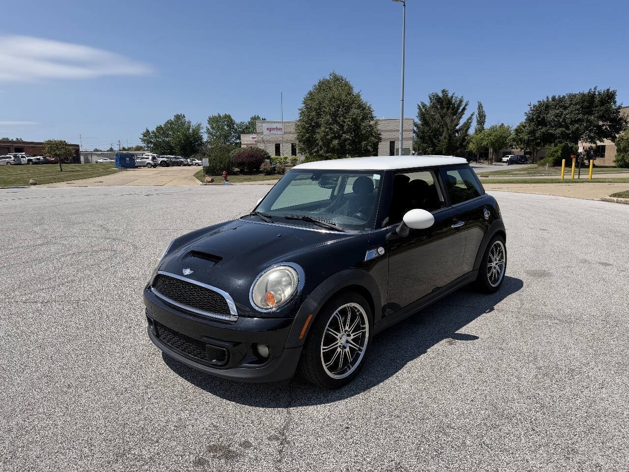 Used 2011 MINI Cooper S FWD image 1