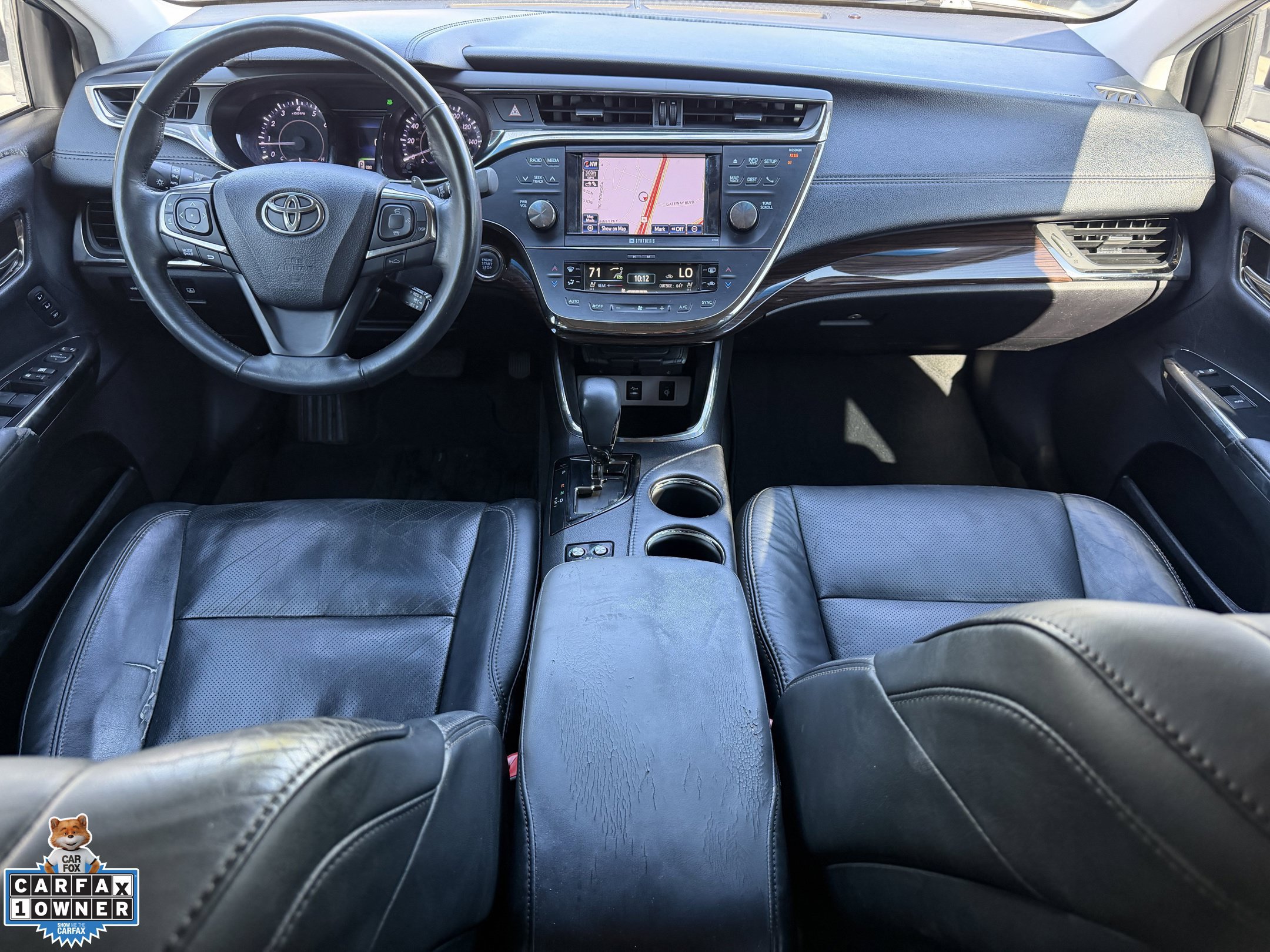 Used 2014 Toyota Avalon Limited w/ Technology Package FWD image 12