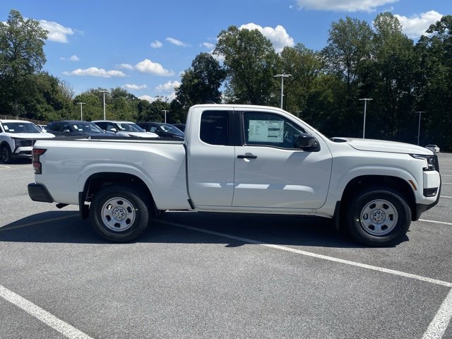 New 2025 Nissan Frontier S image 9