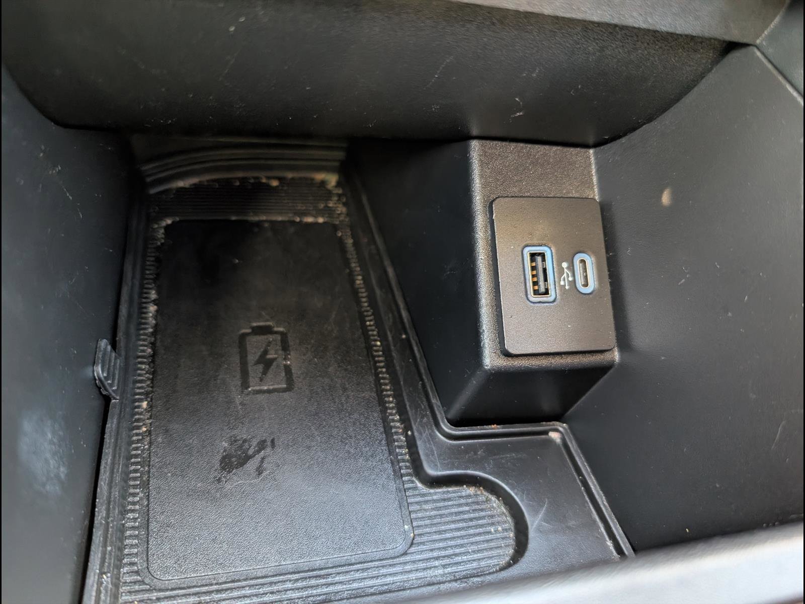 Used 2022 Ford Edge SEL w/ Convenience Package image 15