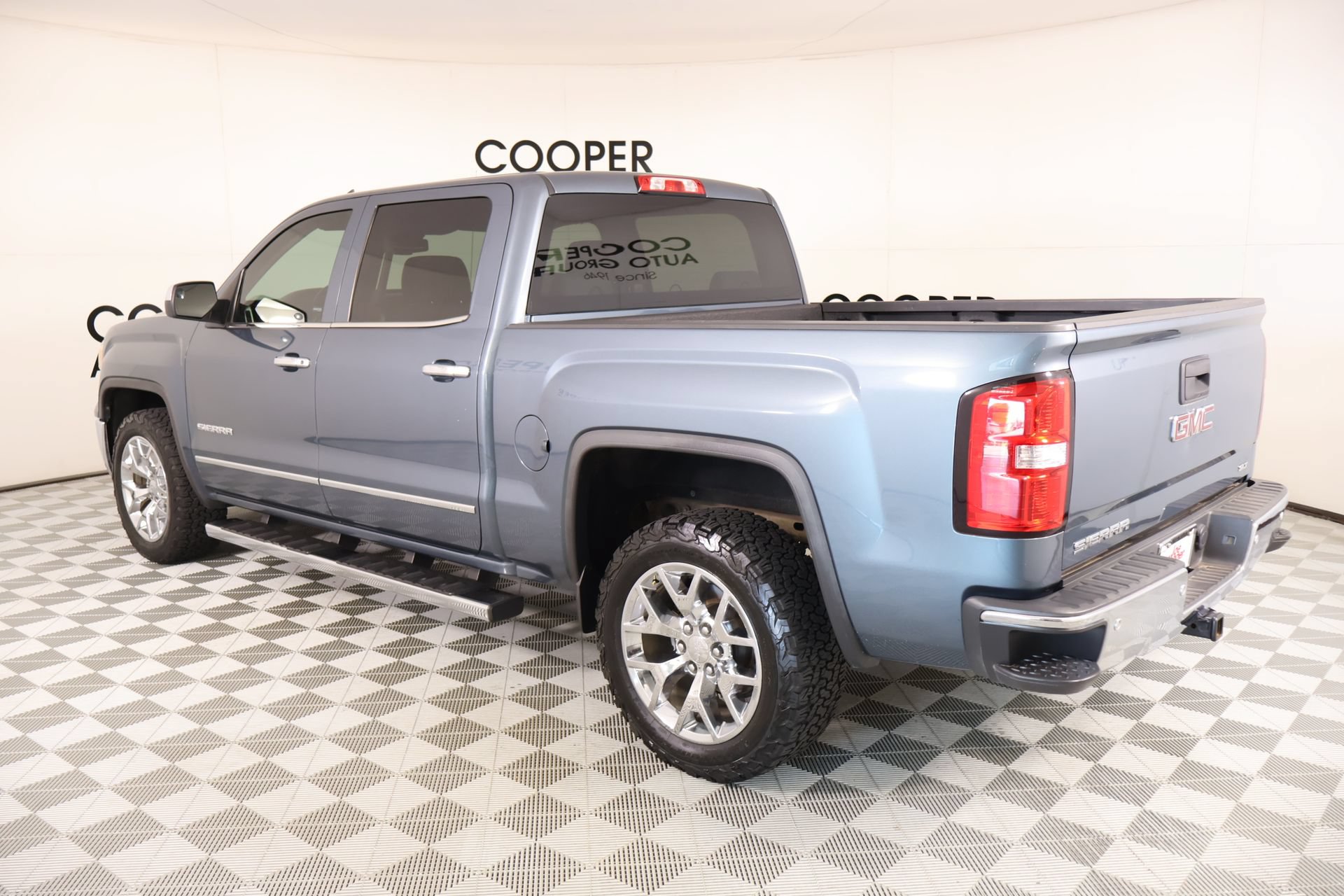 Used 2014 GMC Sierra 1500 SLT w/ SLT Crew Cab Value Package RWD image 21