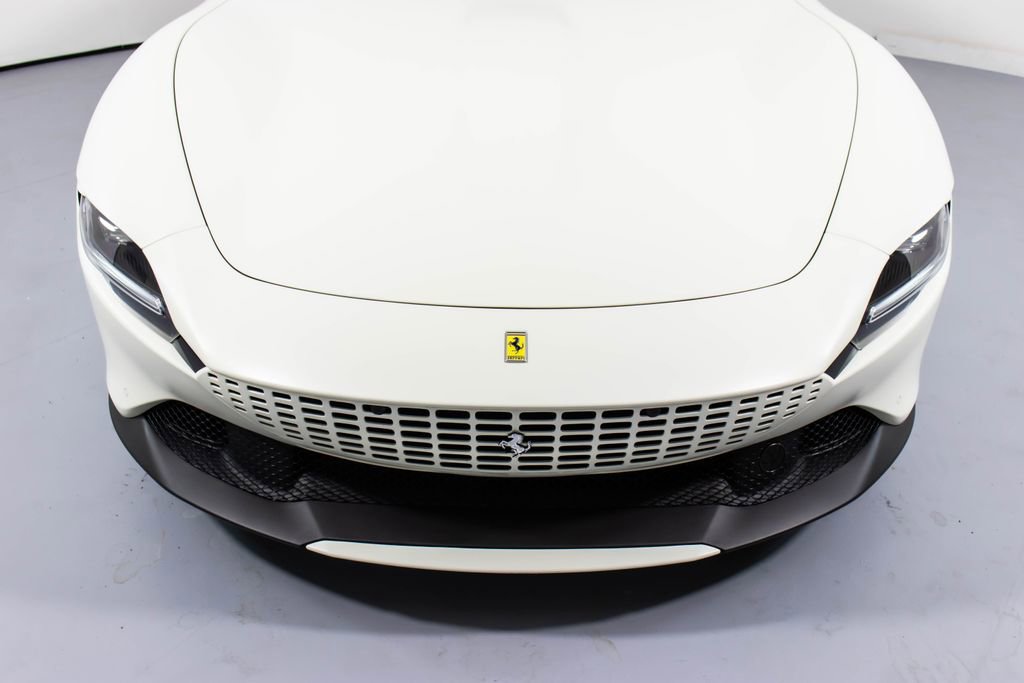Certified 2022 Ferrari Roma image 13