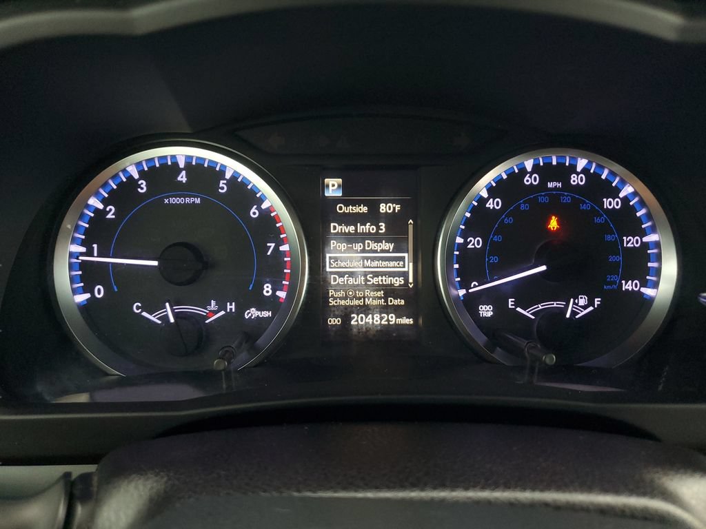 Used 2018 Toyota Highlander LE FWD image 21