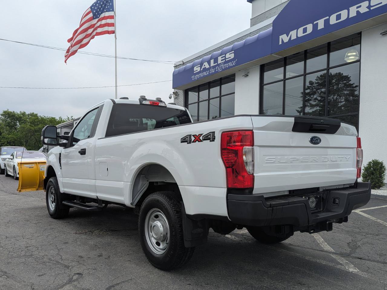 Used 2022 Ford F250 XL w/ Power Equipment Group AWD/4WD image 9