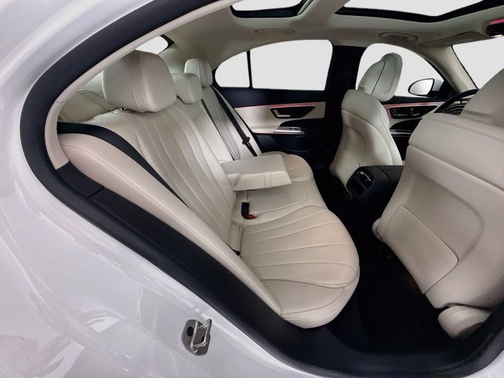 Used 2025 Mercedes-Benz E 350 Sedan image 22