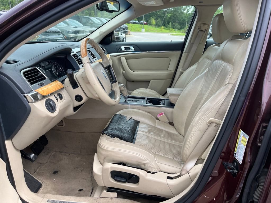 Used 2009 Lincoln MKS FWD image 5