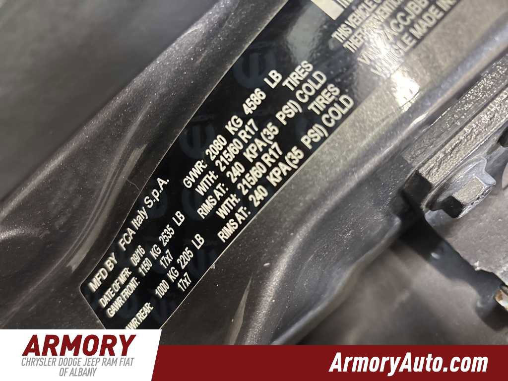 Used 2016 Jeep Renegade Latitude image 36