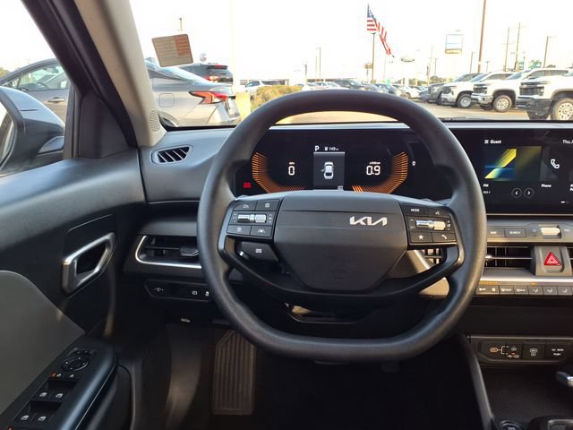 Used 2025 Kia K4 FWD image 18