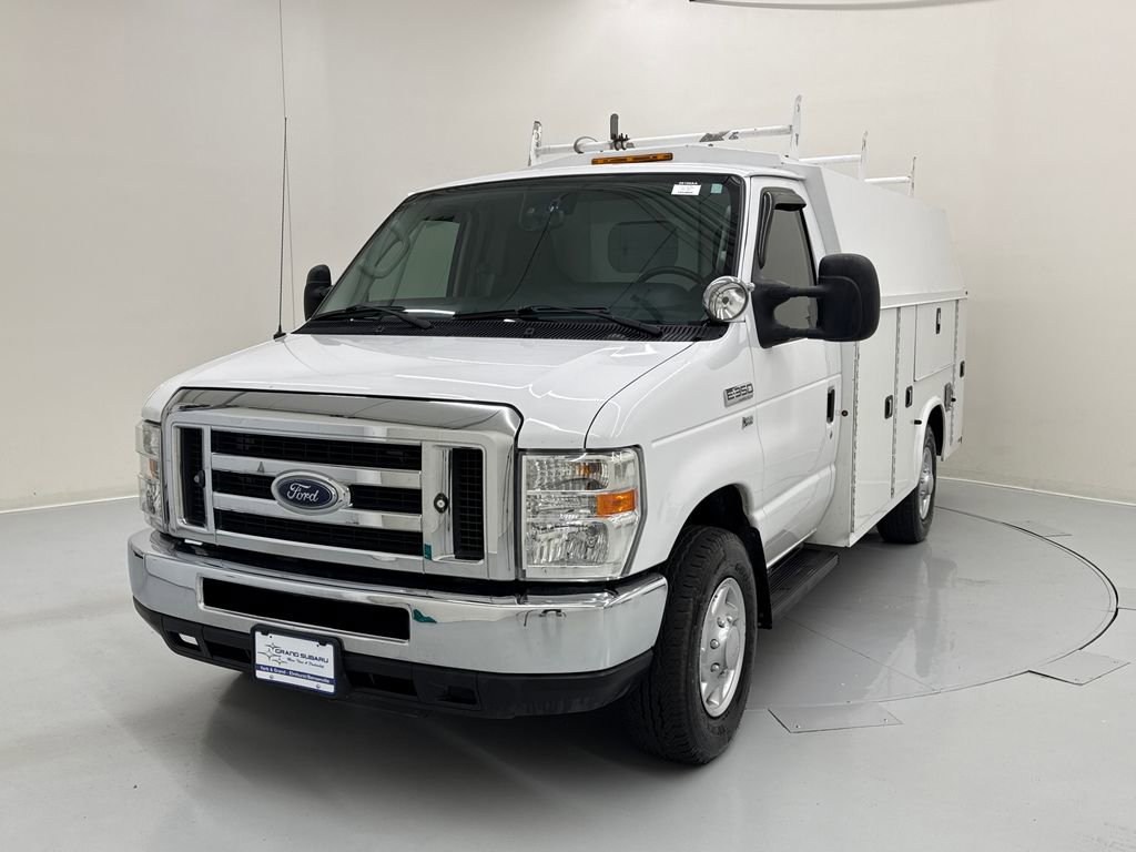 Used 2016 Ford E-350 and Econoline 350 Super Duty RWD image 1