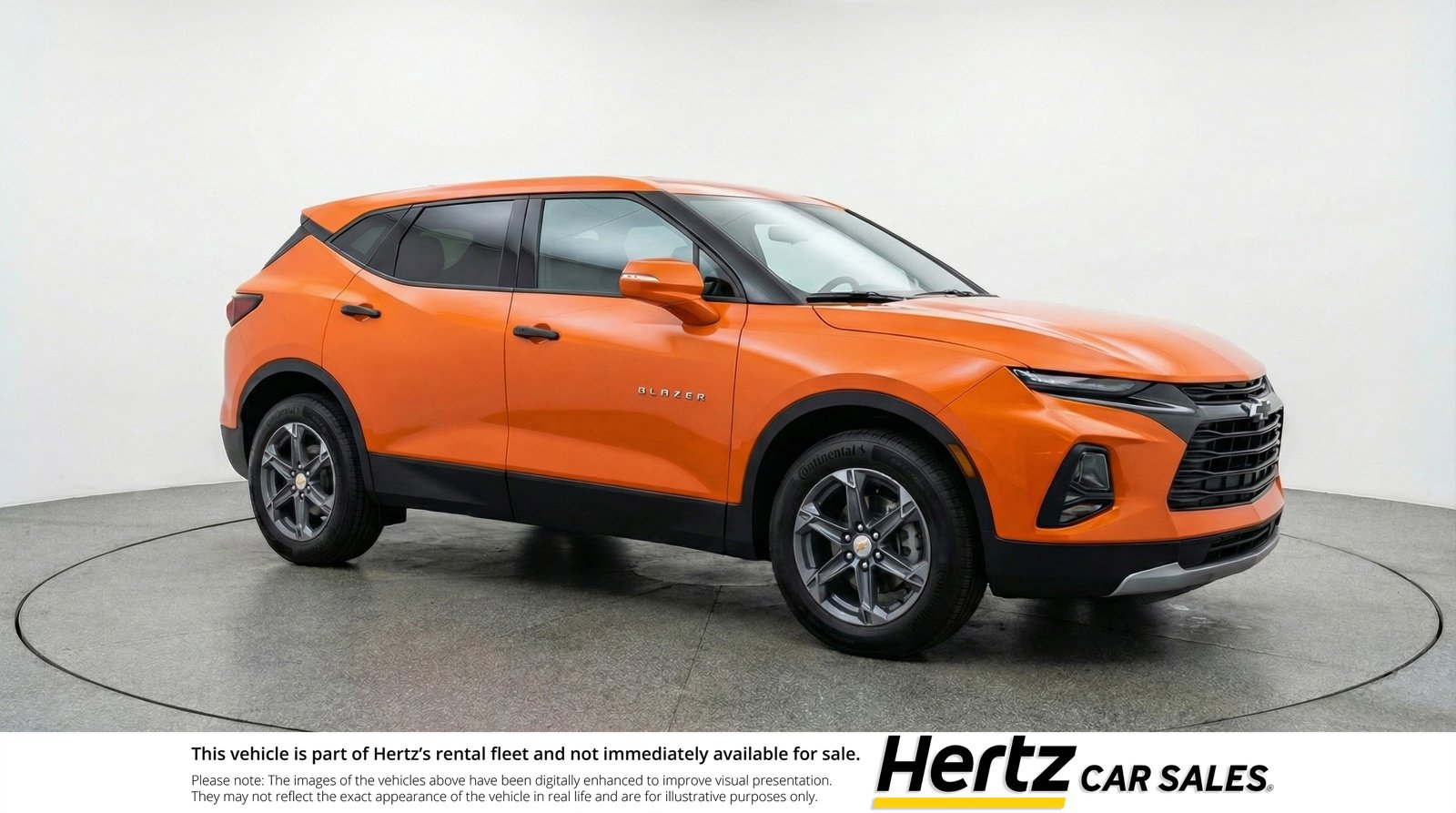Used 2025 Chevrolet Blazer LT FWD image 1
