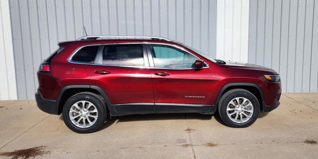 Used 2019 Jeep Cherokee Latitude w/ Cold Weather Group image 7