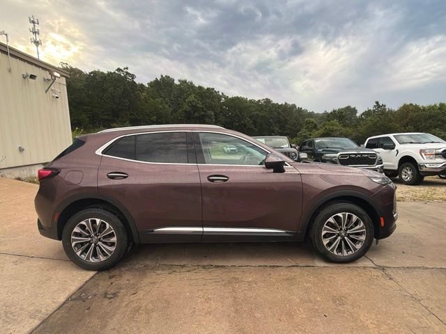 Used 2024 Buick Envision Preferred AWD/4WD image 2