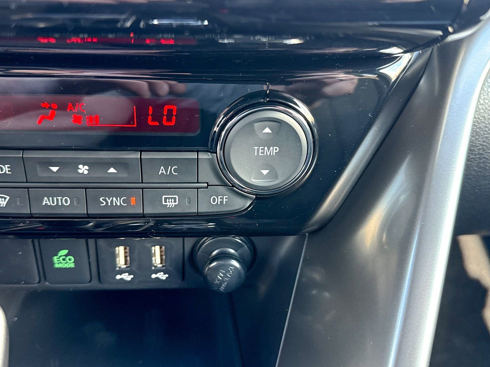 New 2026 Mitsubishi Eclipse Cross Black Edition image 38