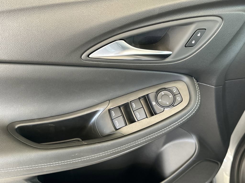 New 2026 Buick Encore GX Preferred w/ Comfort Package FWD image 11
